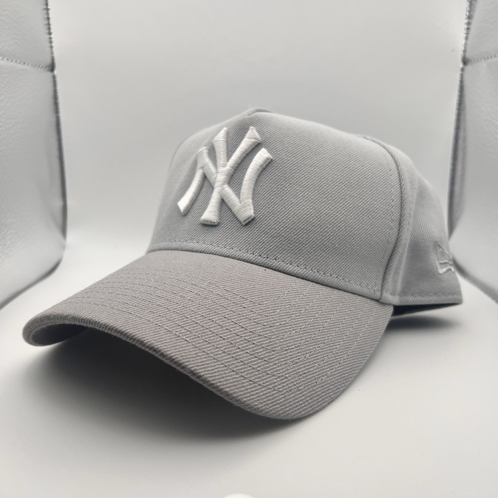 New Era NY Yankees 9FORTY Hat Gray 1998 World Series Cooperstown Adjustable